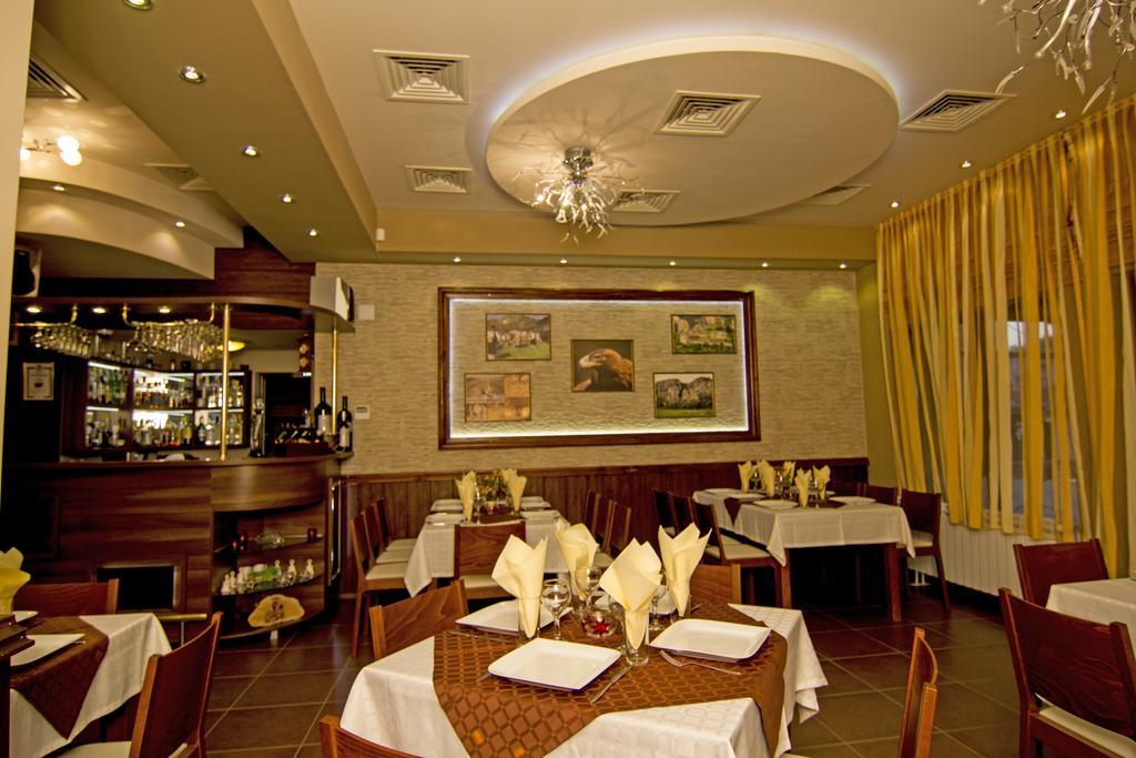 Rusenski Lom Hotel Koshov Esterno foto