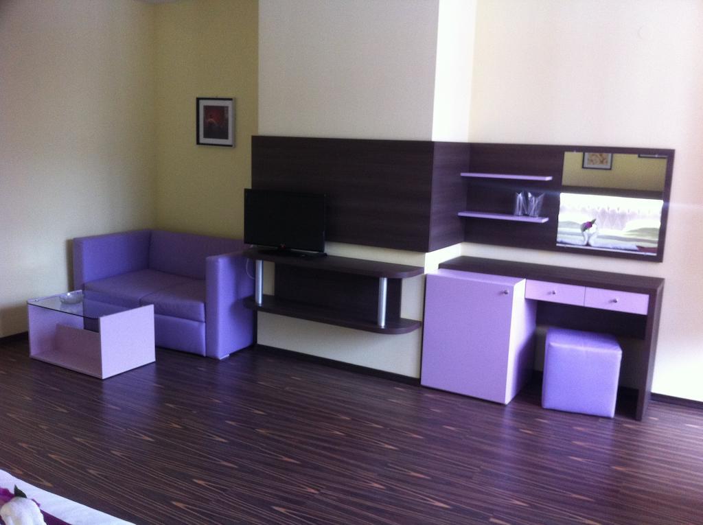Rusenski Lom Hotel Koshov Esterno foto
